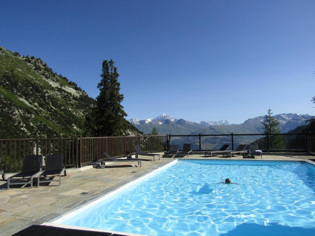 151 Manoir Savoie ARC 1950 appartement pied des pistes 11