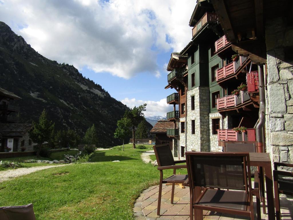 151 Manoir Savoie ARC 1950 appartement pied des pistes 18