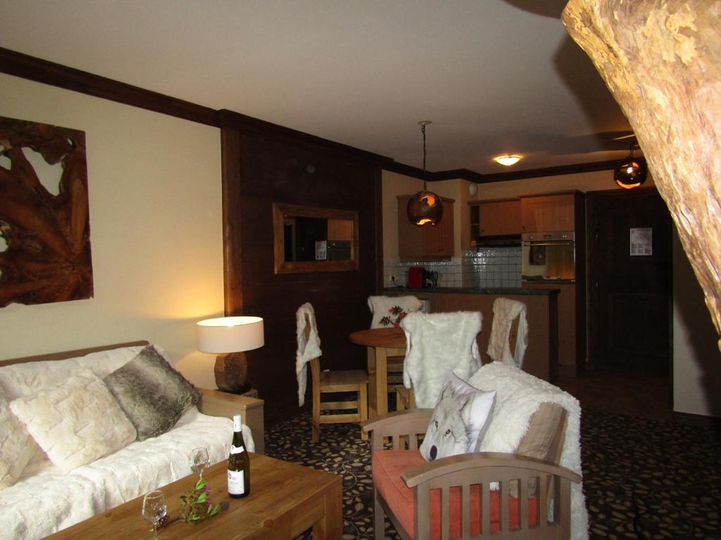 151 Manoir Savoie ARC 1950 appartement pied des pistes 4