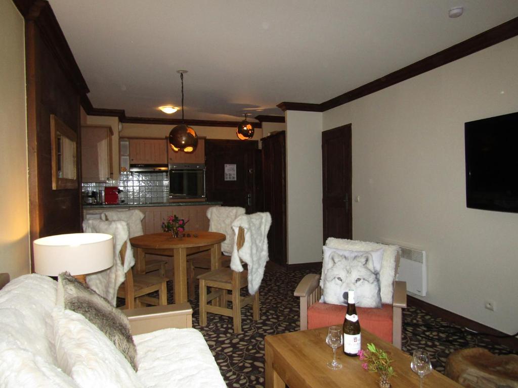 151 Manoir Savoie ARC 1950 appartement pied des pistes 8