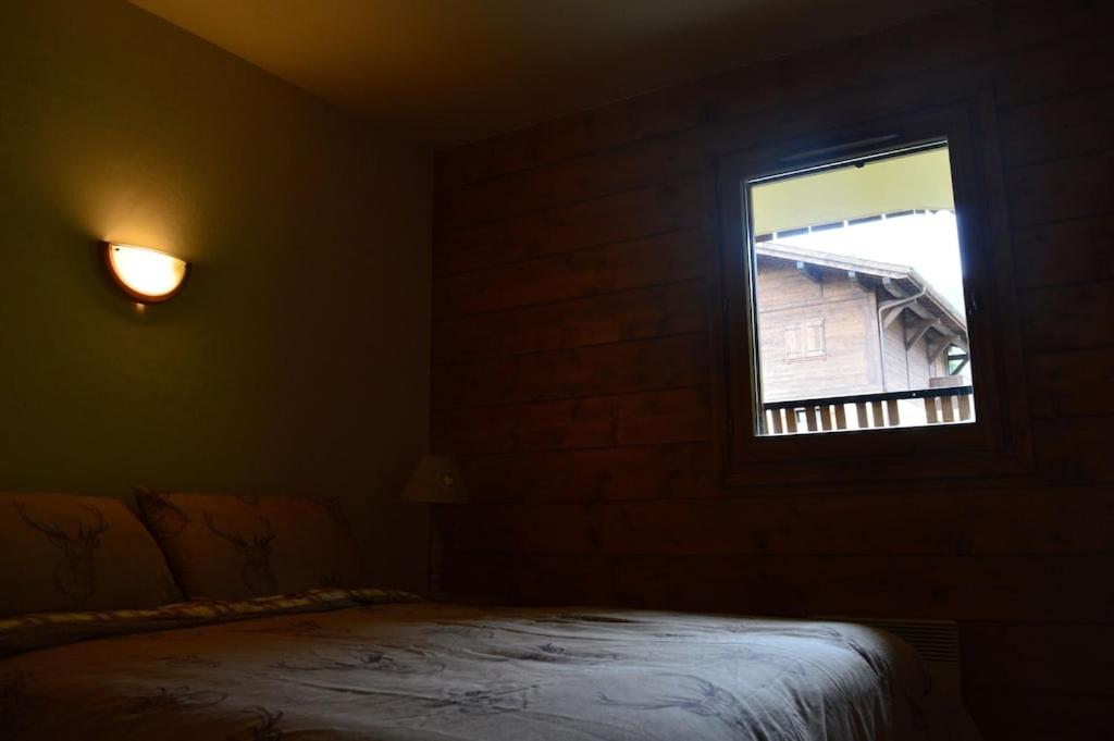 2 bedroom Apartment in Les Houches Stones throw from Prairon lift appartement pied des pistes 14