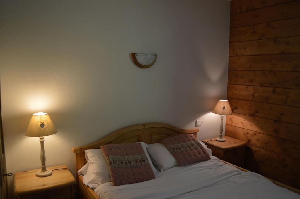 2 bedroom Apartment in Les Houches Stones throw from Prairon lift appartement pied des pistes 6