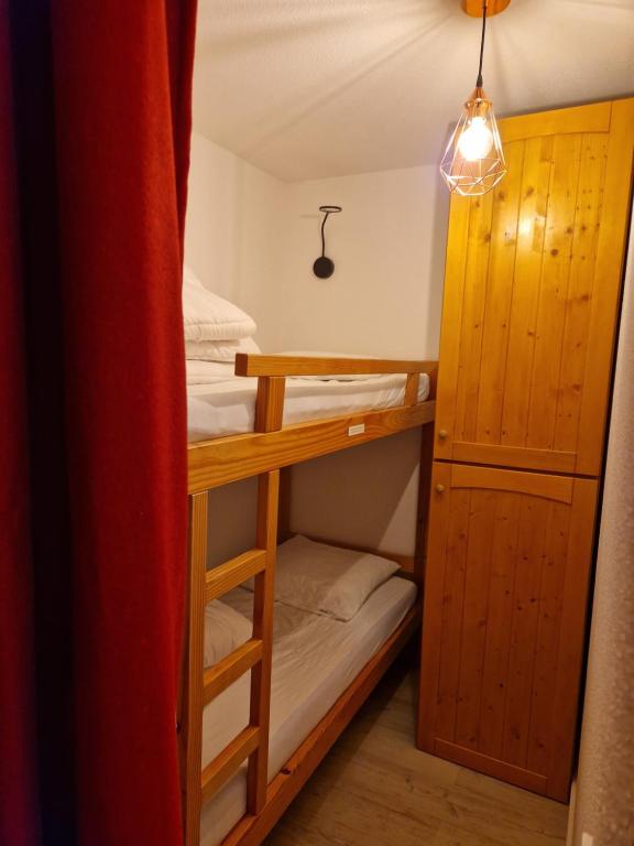 2 piece cabine Val Thorens appartement pied des pistes 13