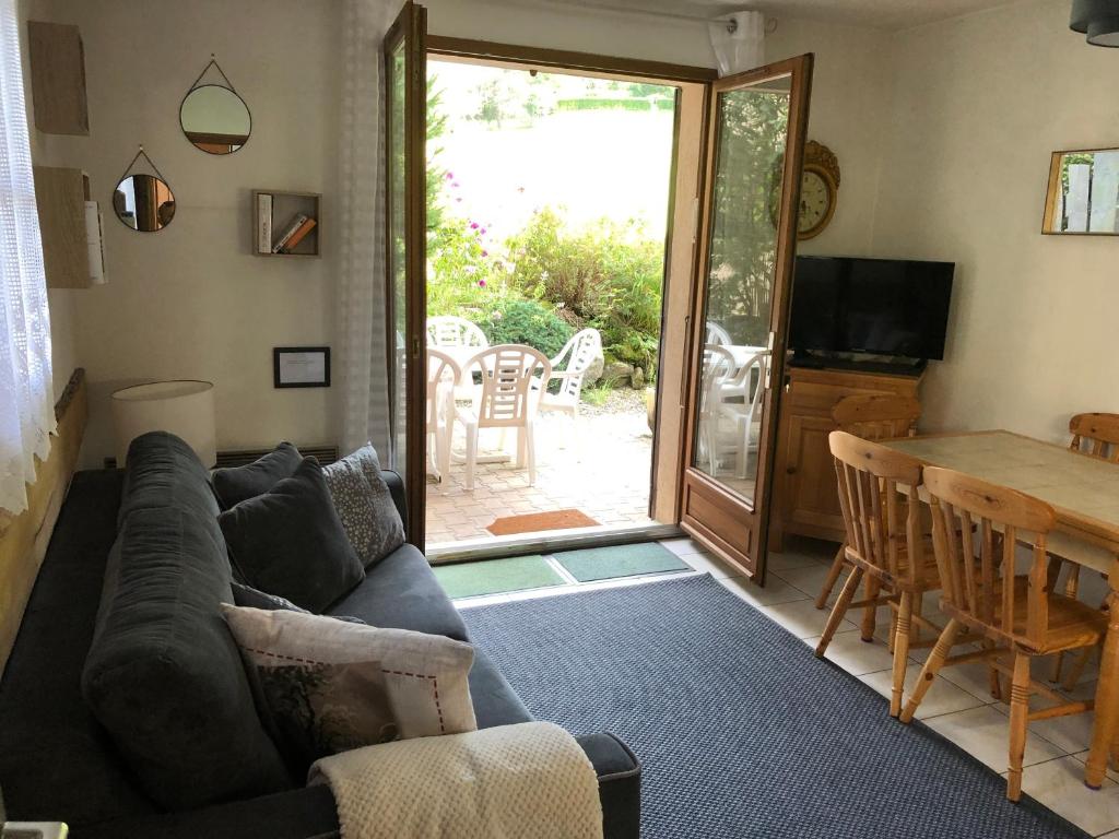 2 pieces avec terrasse Morillon Village appartement pied des pistes 6
