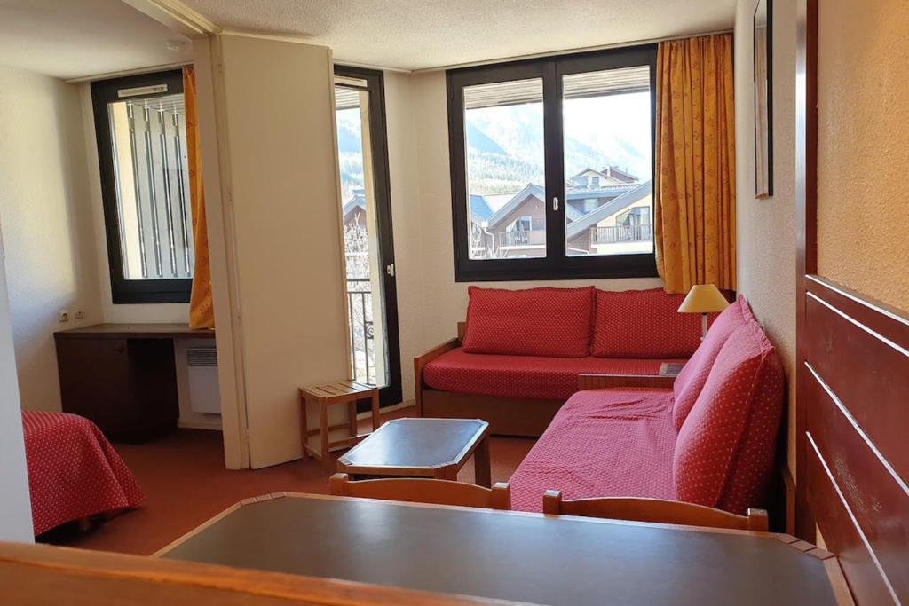 27 m avec BALCON VUE Mont Blanc HYPERCENTRE appartement pied des pistes 1