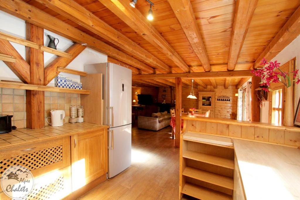 2AlpesChalets Chalet Marie 1 Standing et Sauna au pieds des pistes gite pied des pistes 11