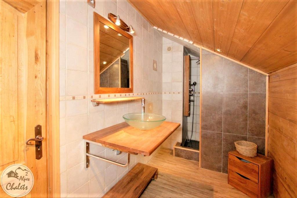 2AlpesChalets Chalet Marie 2 Standing et Sauna aux pieds des pistes chalet pied des pistes 16
