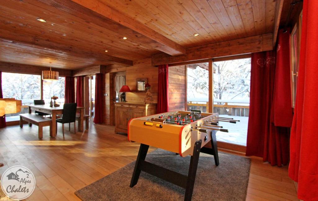 2AlpesChalets Chalet Marie 2 Standing et Sauna aux pieds des pistes chalet pied des pistes 3