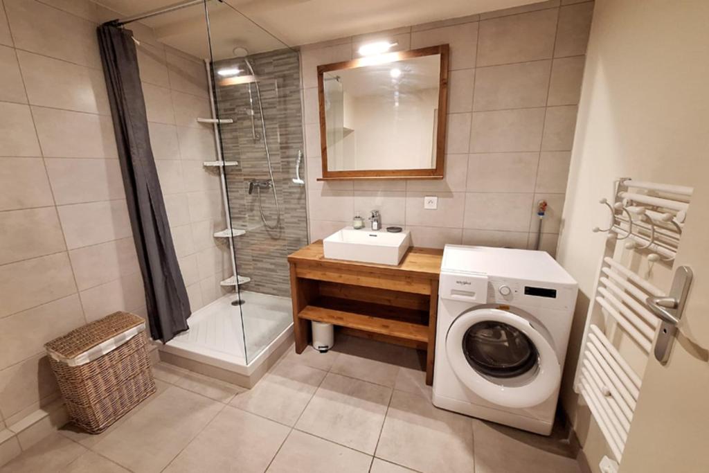 3 rooms apartment in front of snow appartement pied des pistes 8