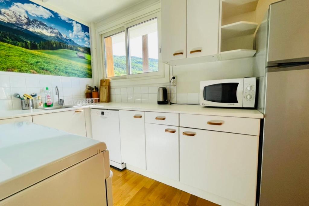 75m With Balcony Near The Slopes appartement pied des pistes 2
