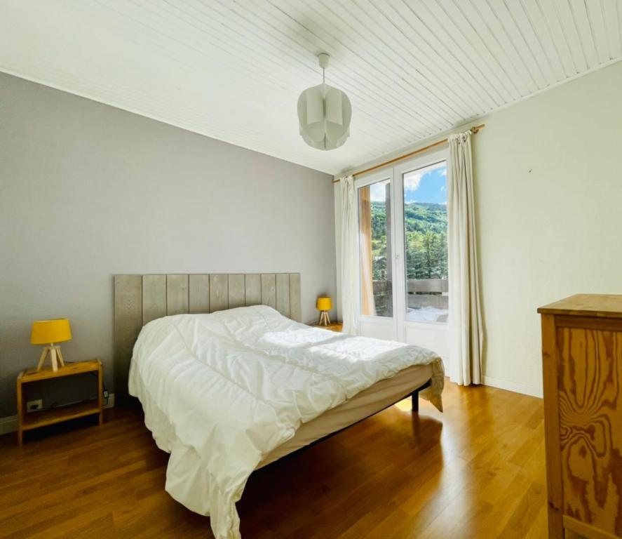 75m With Balcony Near The Slopes appartement pied des pistes 4
