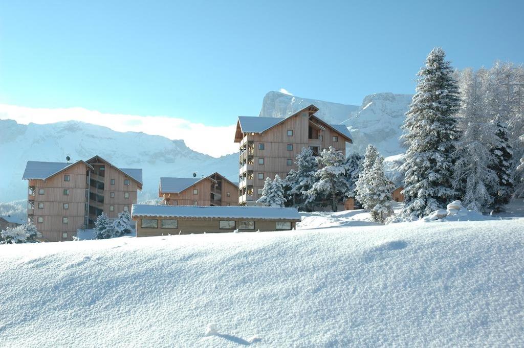 ANCOLIE 23 Les Chalets de Super D appartement pied des pistes 5