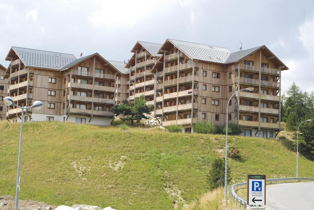 ANCOLIE 23 Les Chalets de Super D appartement pied des pistes 8