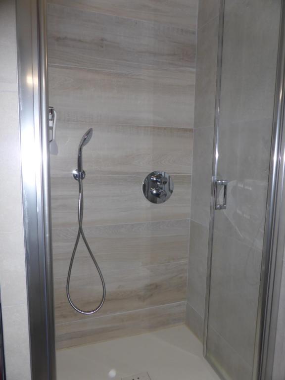 APPARTEMENT PUY SAINT VINCENT ALPES DU SUD ete hiver appartement pied des pistes 2