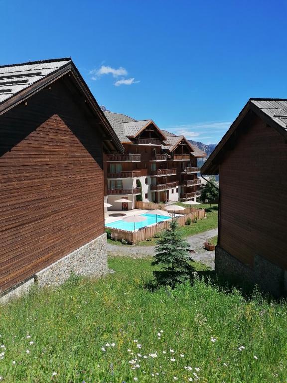 APPARTEMENT PUY SAINT VINCENT ALPES DU SUD ete hiver appartement pied des pistes 3