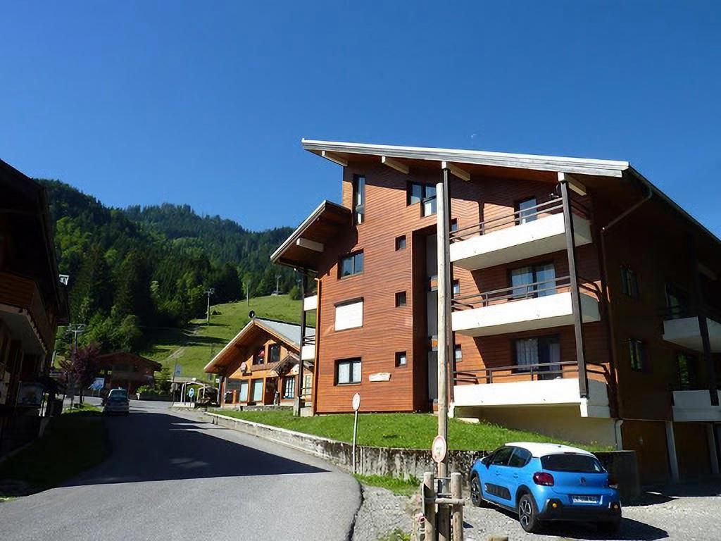 APPT 4 6 PERS 28m2 tout equipe 30m des pistes appartement pied des pistes 5