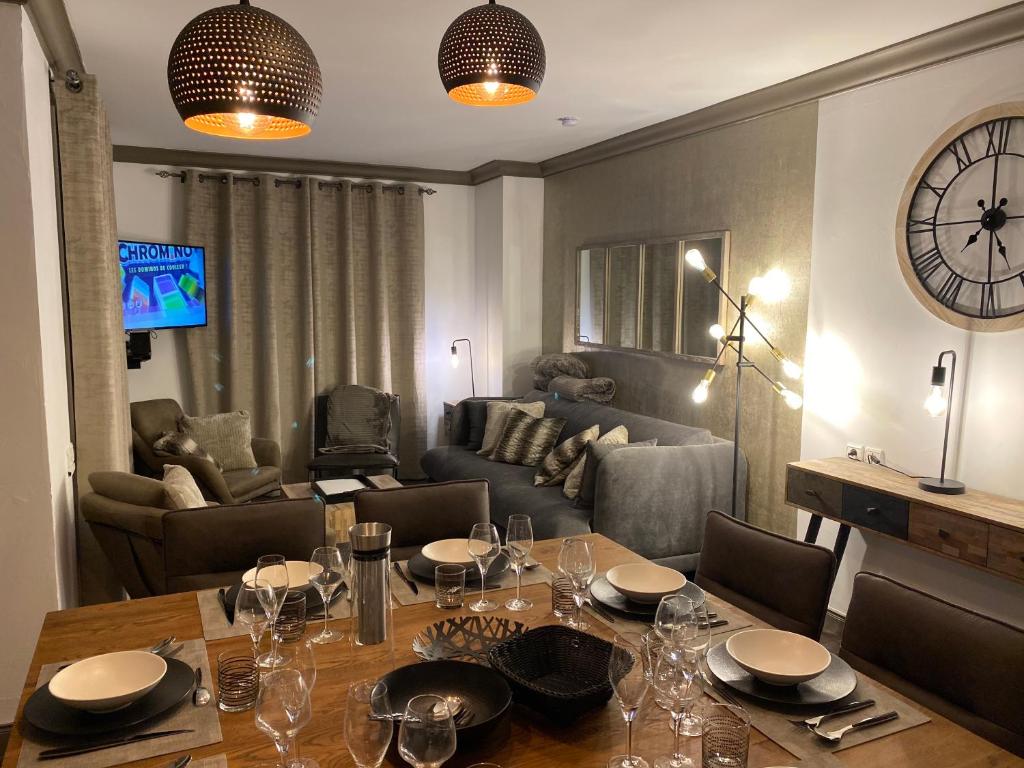 ARC 1950 APPT 2 CHAMBRES 1 COIN NUIT LUXUEUX SKI AUX PIEDS appartement pied des pistes 14