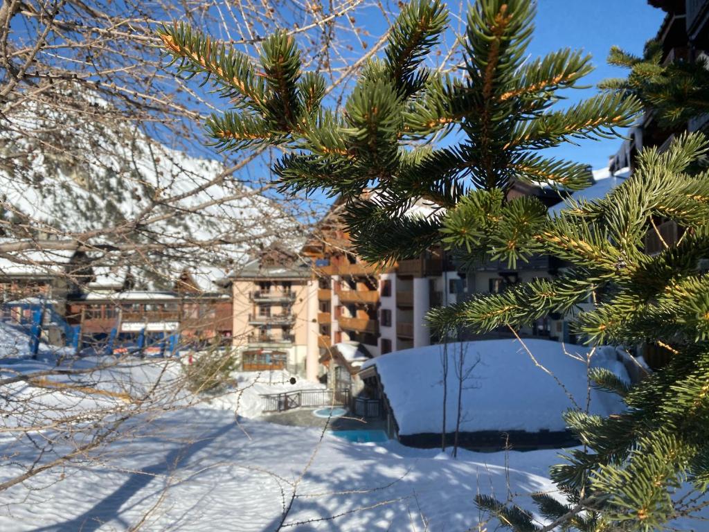 ARC 1950 APPT 2 CHAMBRES 1 COIN NUIT LUXUEUX SKI AUX PIEDS appartement pied des pistes 8