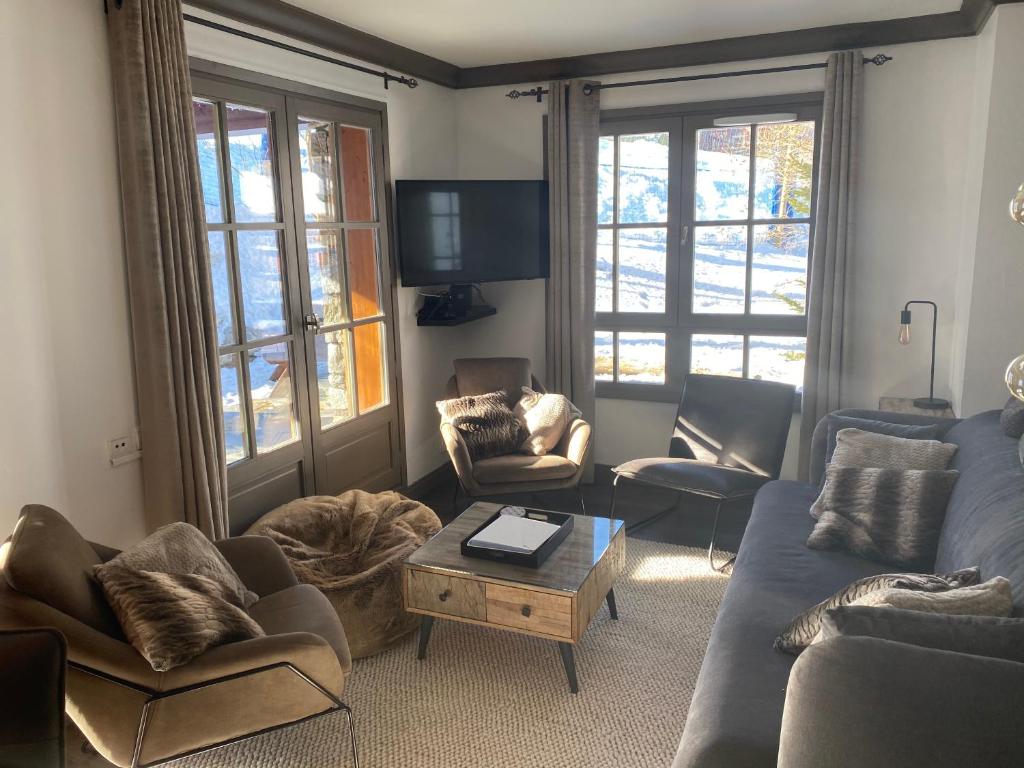 ARC 1950 APPT 2 CHAMBRES 1 COIN NUIT LUXUEUX SKI AUX PIEDS appartement pied des pistes