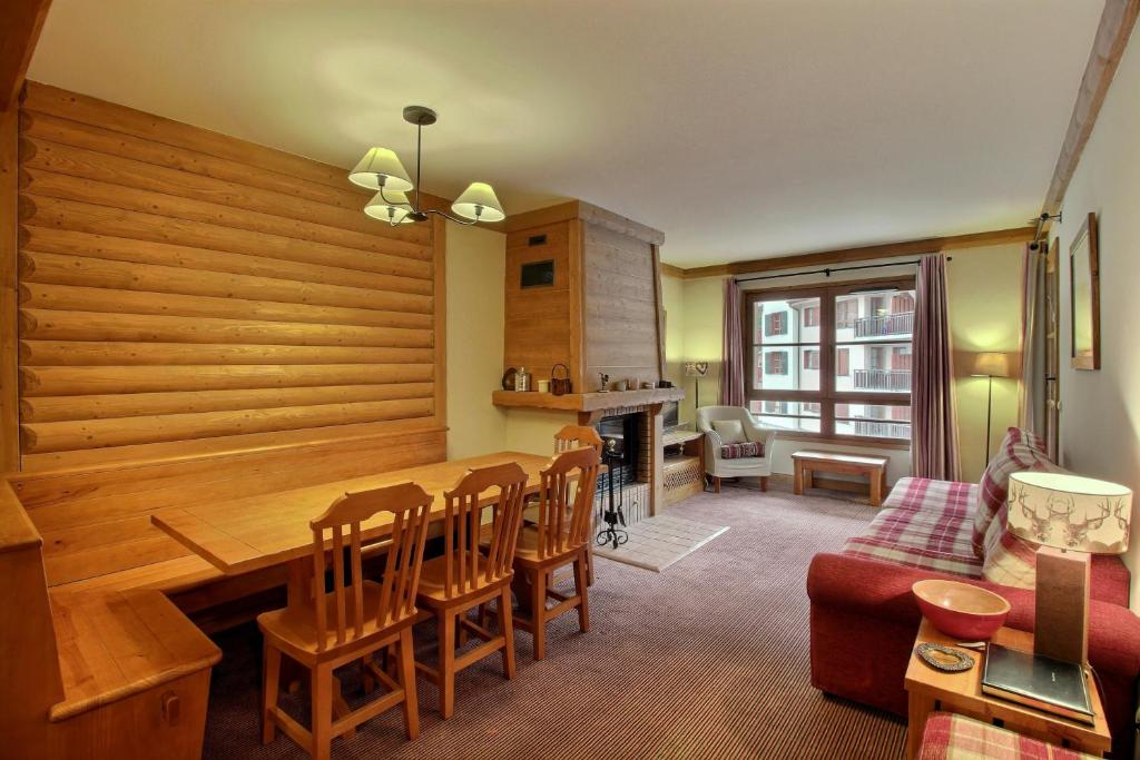 ARC 1950 Appartement 3 chambres Duplex Cheminee 8 personnes appartement pied des pistes 10