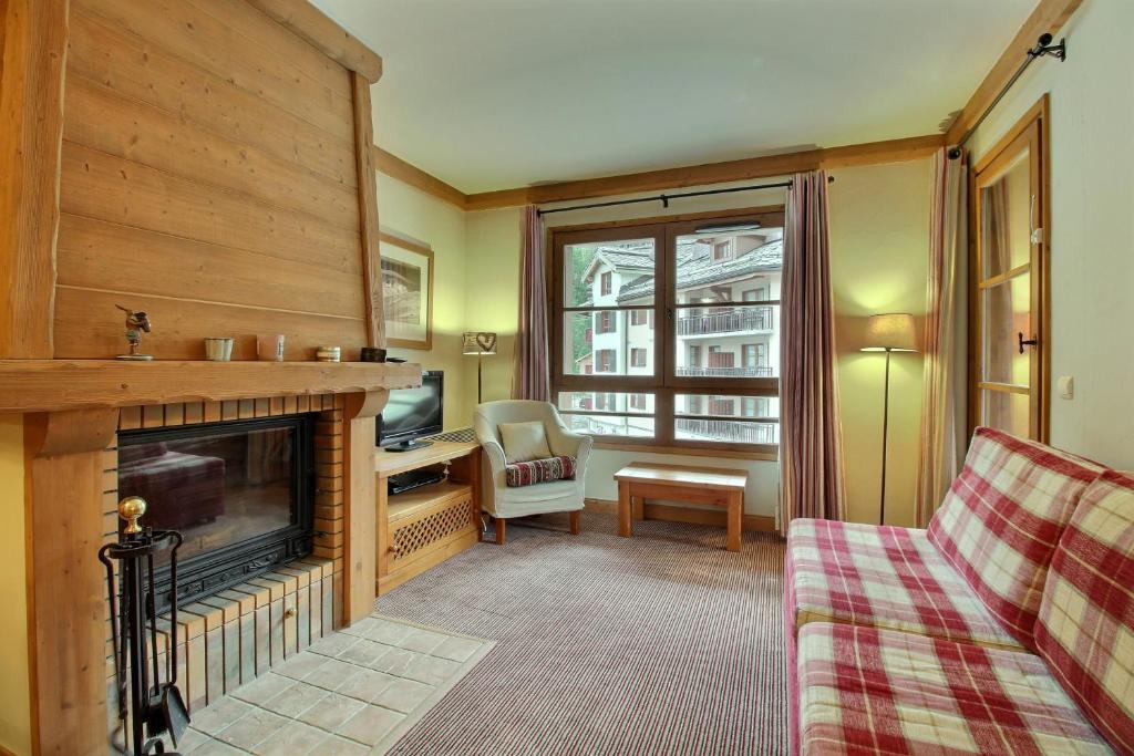 ARC 1950 Appartement 3 chambres Duplex Cheminee 8 personnes appartement pied des pistes 12