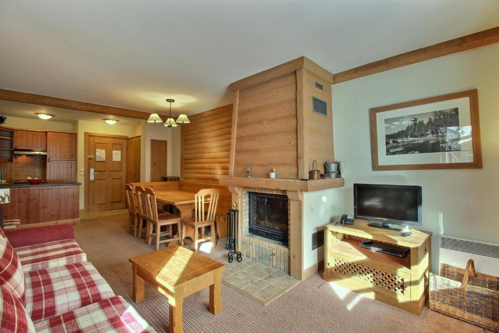 ARC 1950 Appartement 3 chambres Duplex Cheminee 8 personnes appartement pied des pistes 14