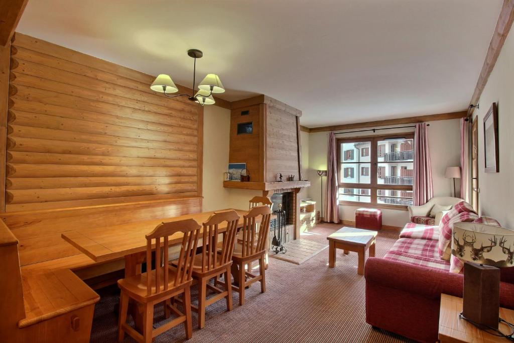 ARC 1950 Appartement 3 chambres Duplex Cheminee 8 personnes appartement pied des pistes 5