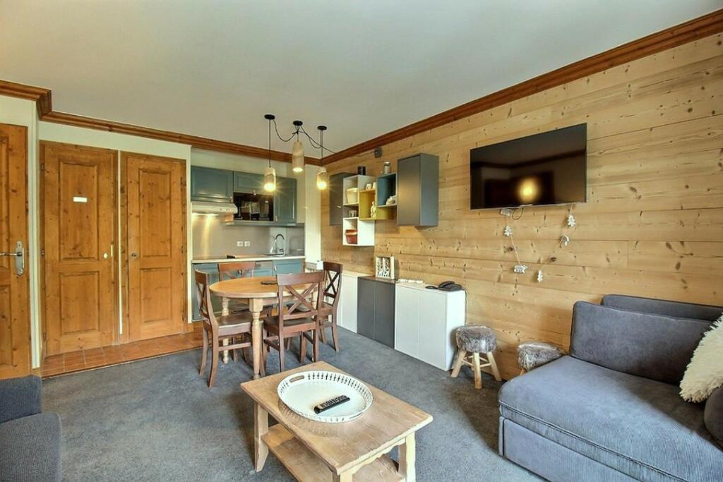 ARC 1950 Appartement 5 personnes ski aux pieds Sauna Hammam Jacuzzi appartement pied des pistes 12