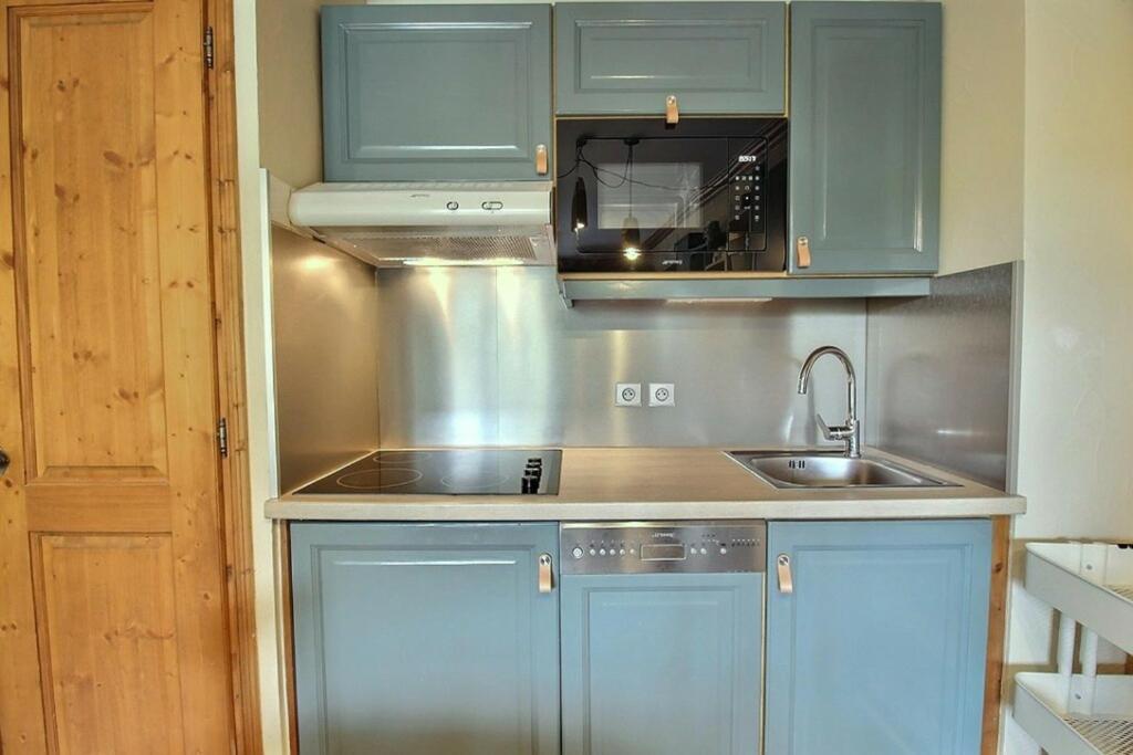 ARC 1950 Appartement 5 personnes ski aux pieds Sauna Hammam Jacuzzi appartement pied des pistes 16