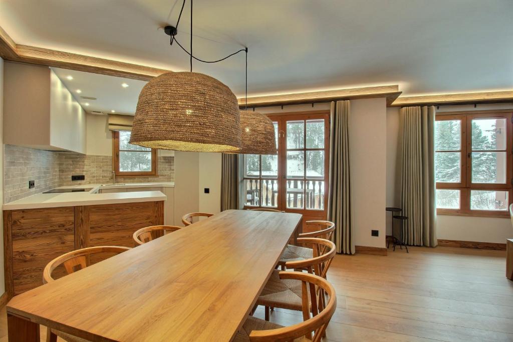 ARC 1950 Appartement 8 personnes Duplex Cheminee ski aux pieds Sauna Hammam Jacuzzi Piscine appartement pied des pistes 4