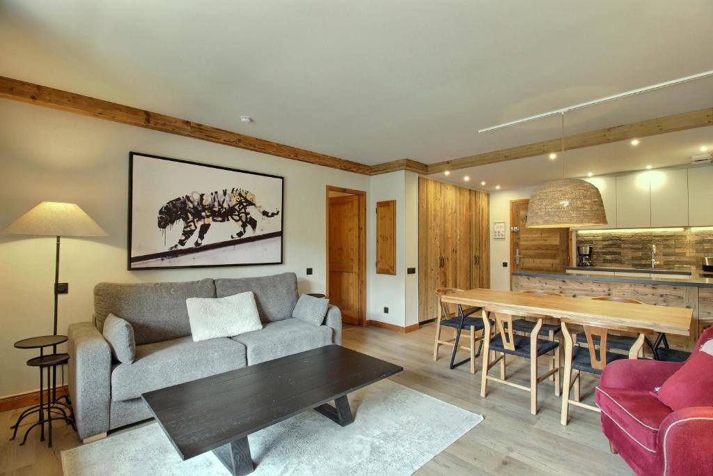 ARC 1950 Appartement renove Exposition Sud Ouest Vue pistes de ski Sauna Hammam Jacuzzi Piscine appartement pied des pistes