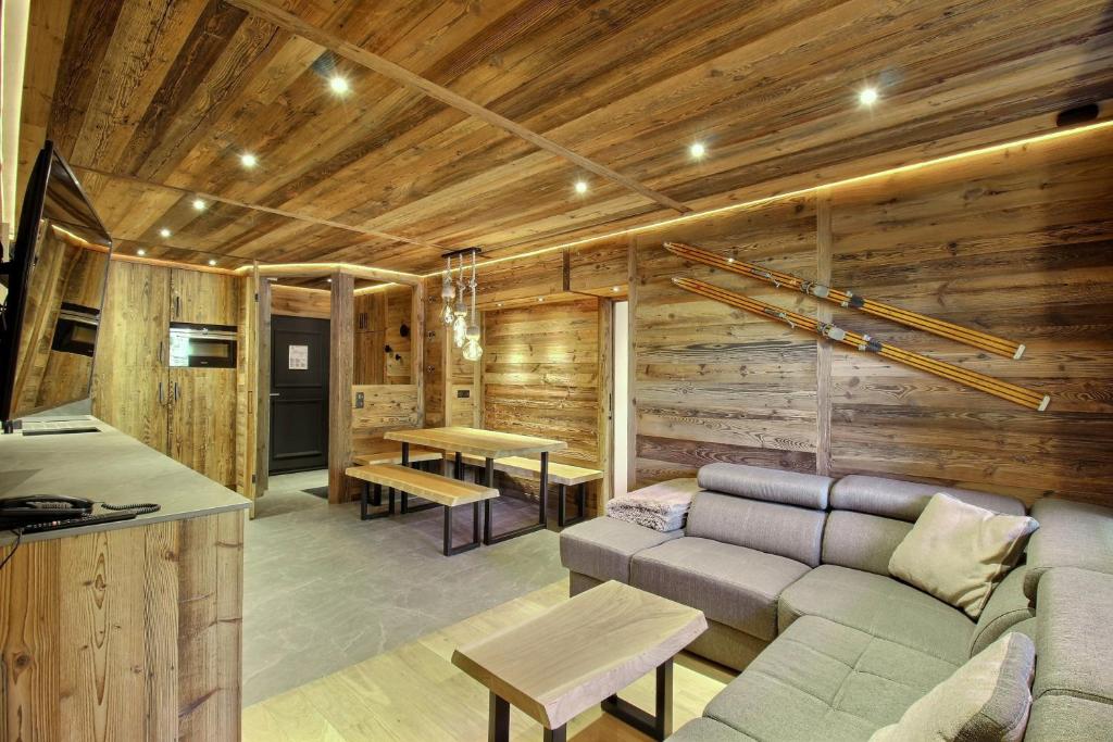 ARC 1950 Appartement style Chalet Haut de Gamme 2 chambres 6 personnes appartement pied des pistes 15