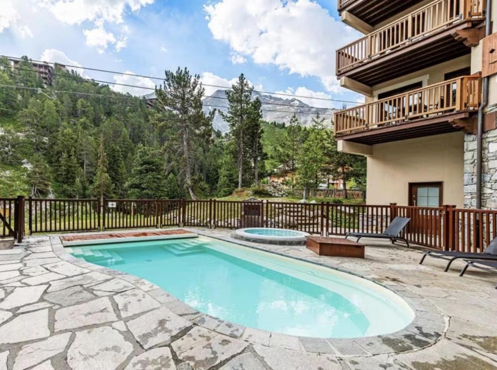 ARC 1950 Vue MontBlanc et Alpes Italienne Sauna Hammam Jacuzzi Piscine appartement pied des pistes 3