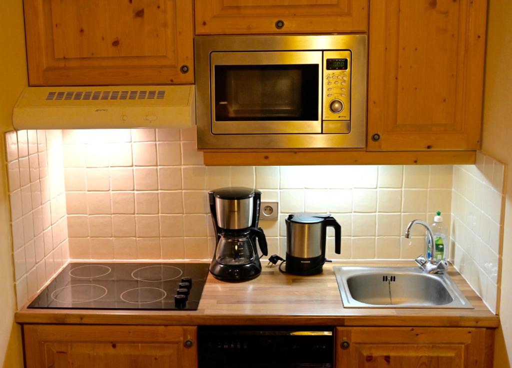 ARC 1950 cozy apartment with mountain view appartement pied des pistes 19