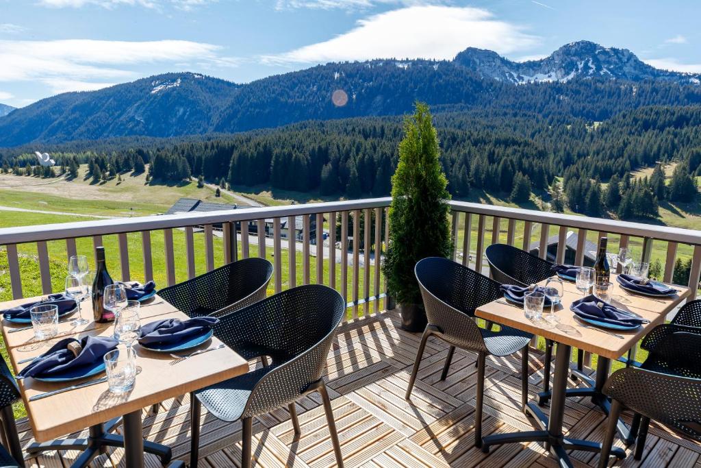 AUBERGE DES GLIERES Plateau des Glieres hotel pied des pistes 11