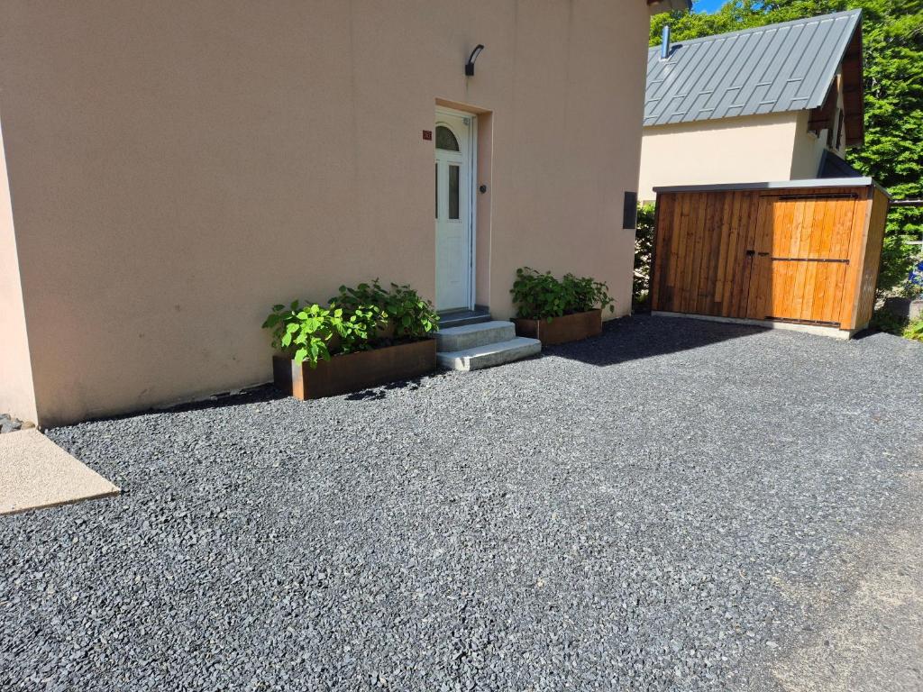 AUBRAC brameloup gite pied des pistes 13