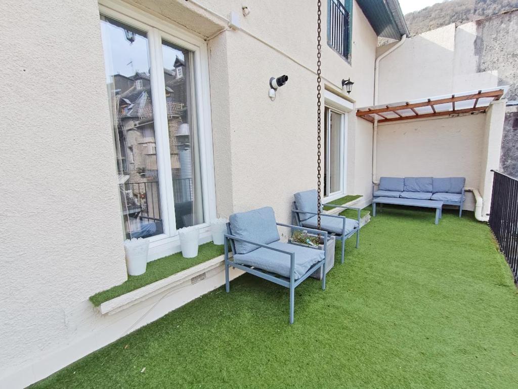Alphonse 52 grand T4 terrasse wifi 6 personnes appartement pied des pistes 19