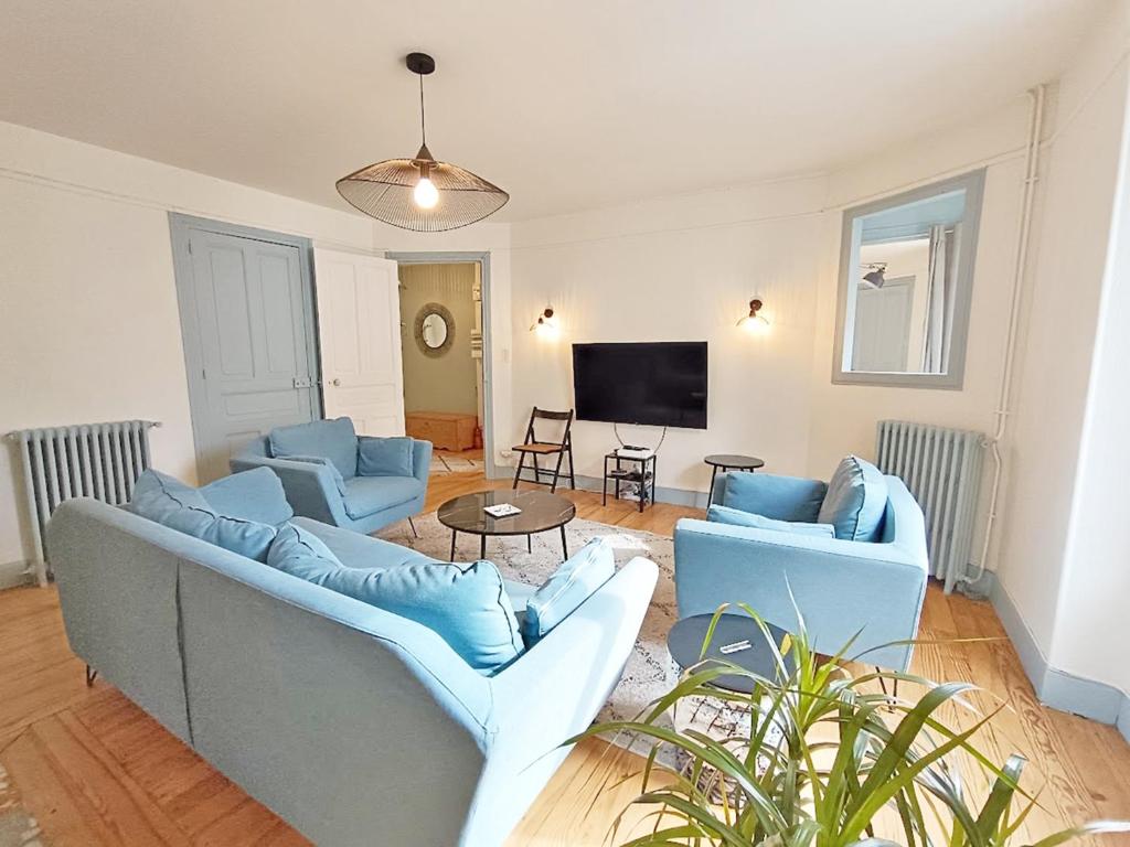 Alphonse 52 grand T4 terrasse wifi 6 personnes appartement pied des pistes 4