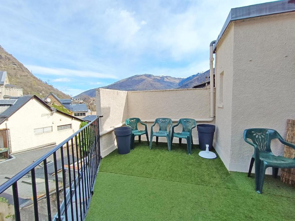 Alphonse 52 grand T4 terrasse wifi 6 personnes appartement pied des pistes 5