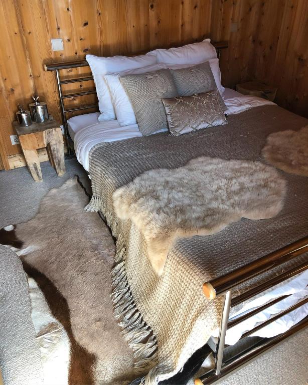 Alpine Retreat with Mont Blanc Panorama top location private parking chalet pied des pistes 1