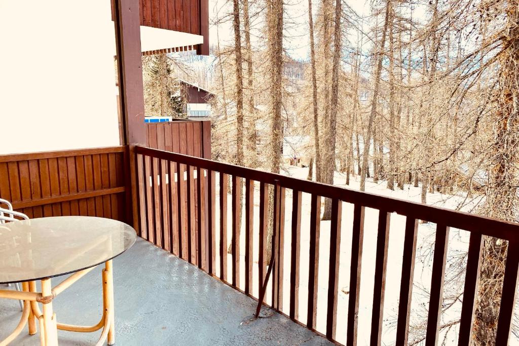 Apartment 6 people in the heart of Valberg resort gite pied des pistes 11