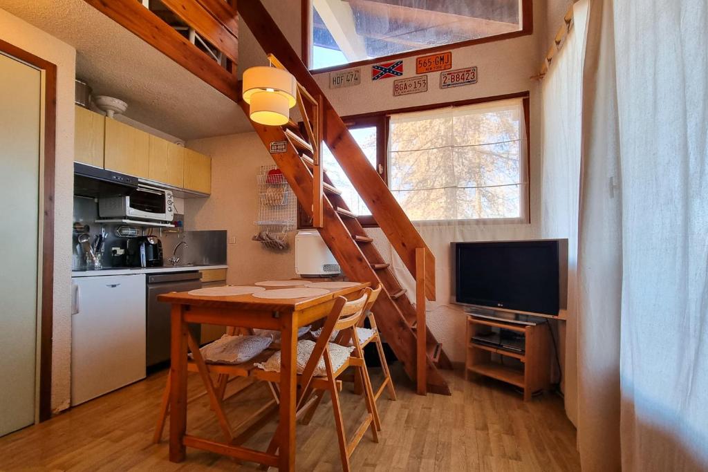 Apartment 6 people in the heart of Valberg resort gite pied des pistes 3