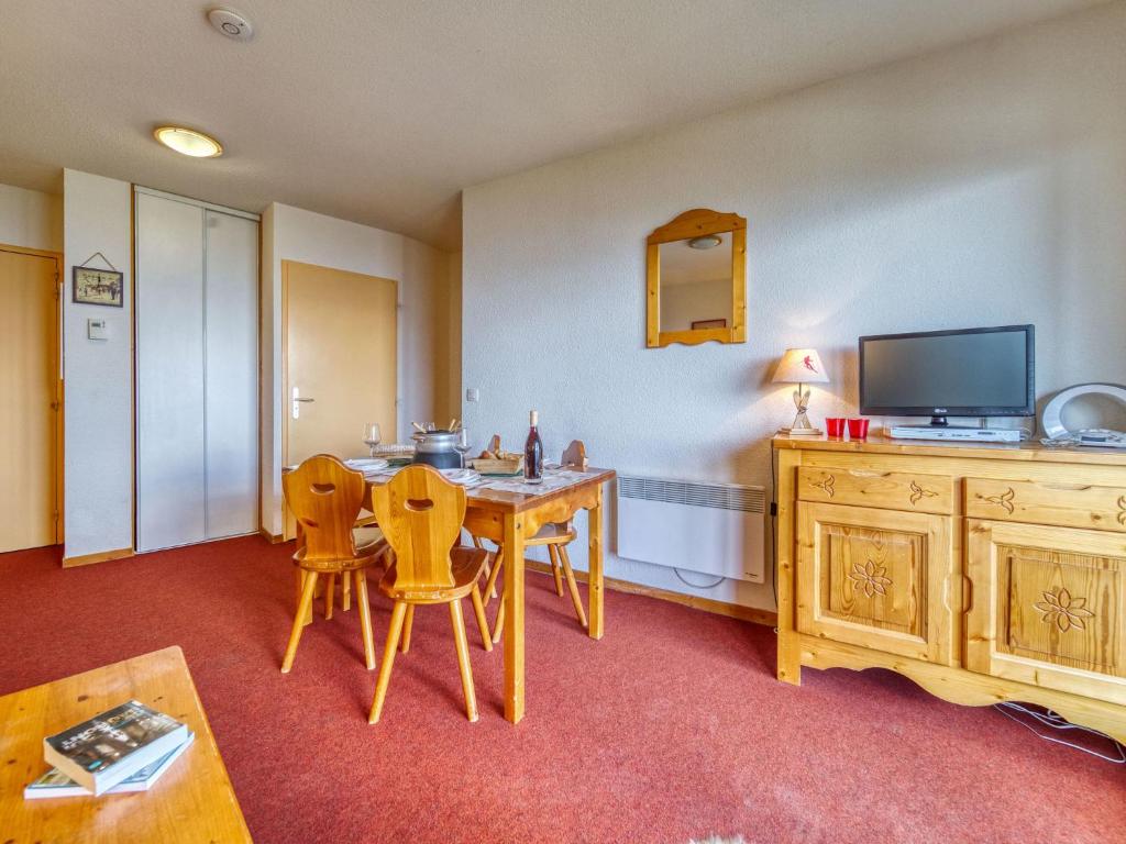 Apartment Batiment A 16 by Interhome appartement pied des pistes 9