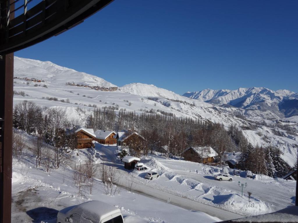 Apartment Batiment A 18 by Interhome appartement pied des pistes 13