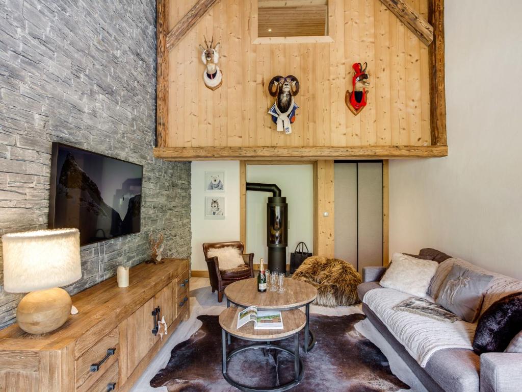 Apartment Grand Roc Val Claret 2 by Interhome appartement pied des pistes