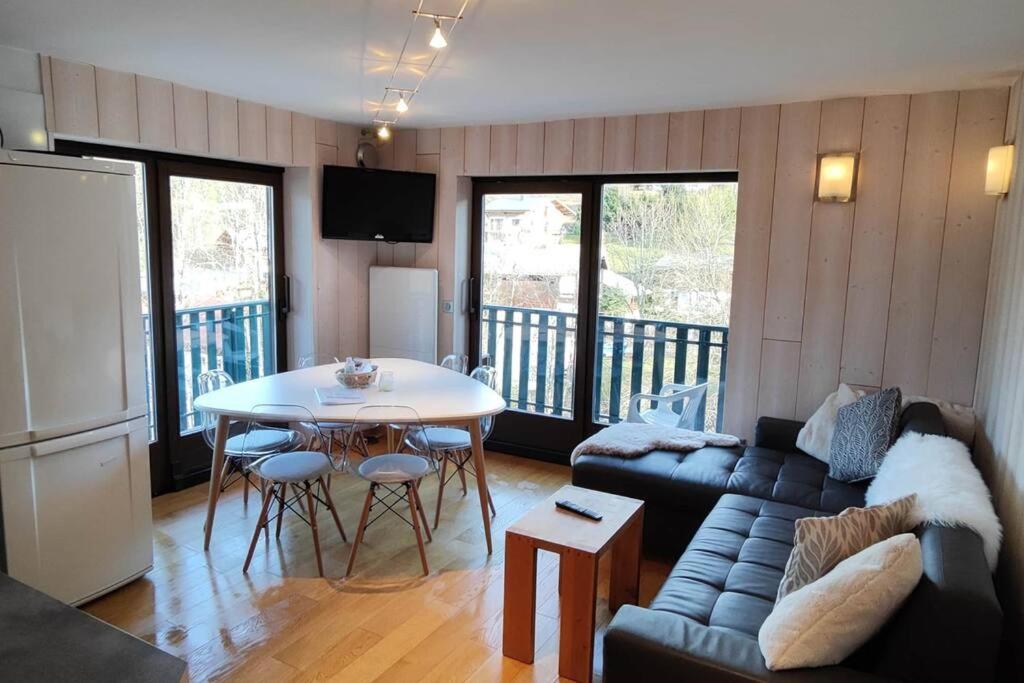 Apartment Grizzly 2 bedrooms Ski inout Les Gets appartement pied des pistes