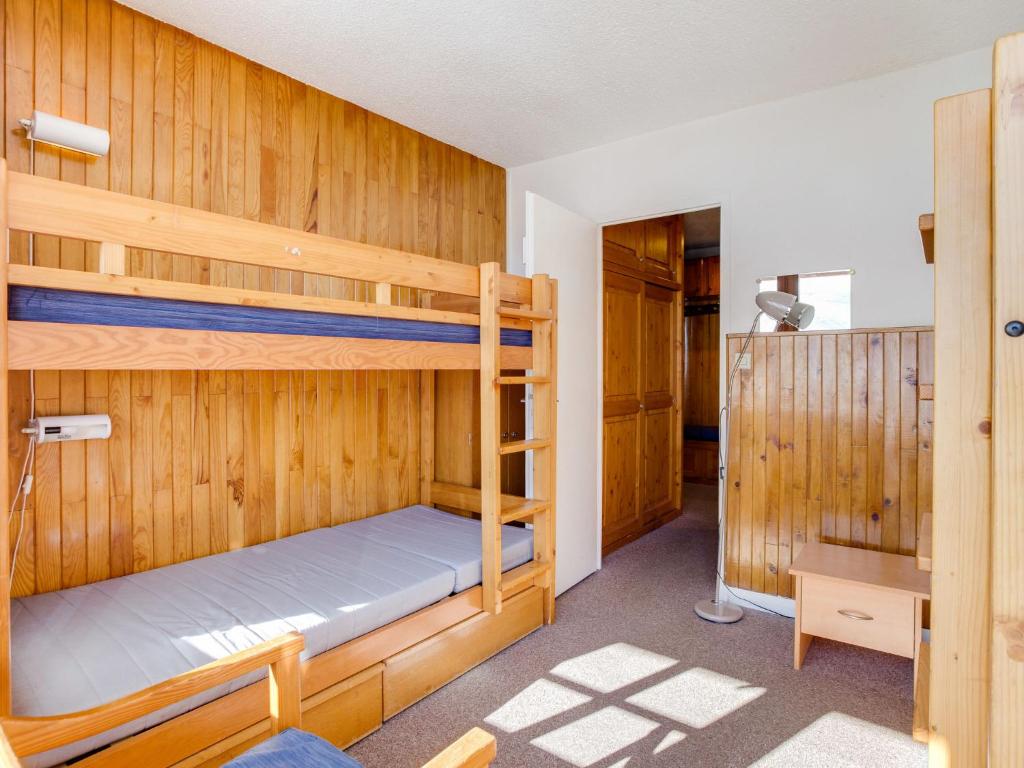 Apartment Le Curling B Val Claret 11 by Interhome appartement pied des pistes 9