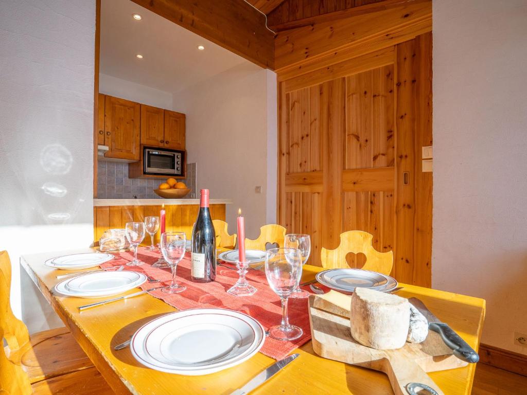 Apartment Le Curling B Val Claret 21 by Interhome appartement pied des pistes 7