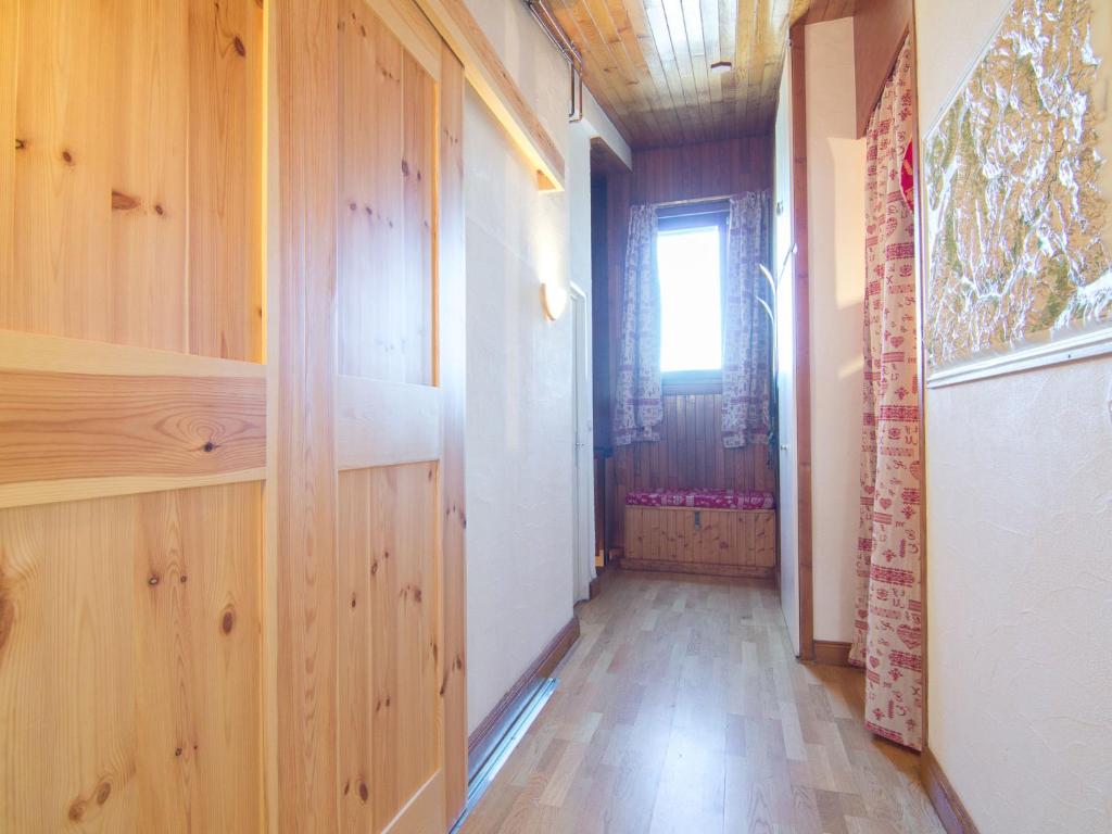 Apartment Le Curling B Val Claret 21 by Interhome appartement pied des pistes 8