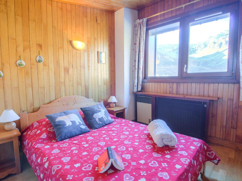 Apartment Le Curling B Val Claret 21 by Interhome appartement pied des pistes 9